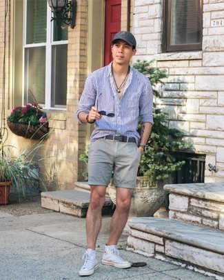 Comment porter une ceinture en toile grise en été