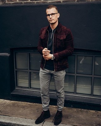 Une veste harrington à porter avec un pantalon chino gris