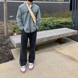 Comment porter une chemise en jean grise