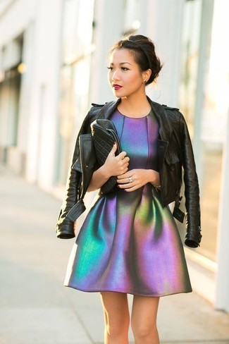 Comment porter une robe grise