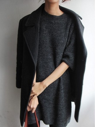 Comment porter une robe grise