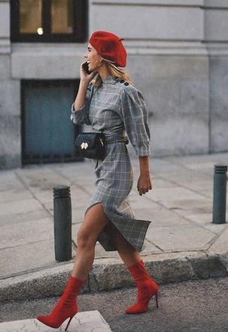 Comment porter une robe grise