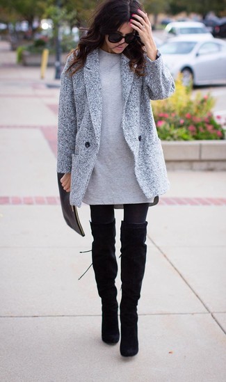 Comment porter une robe grise en automne