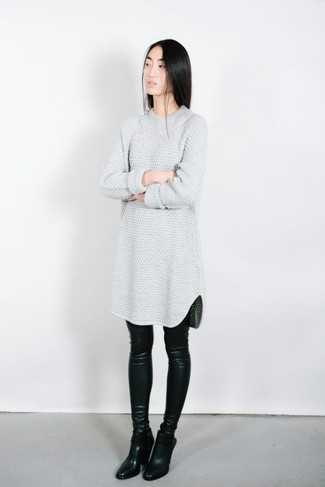 Comment porter une robe grise