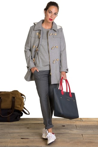 Comment porter un duffel-coat gris
