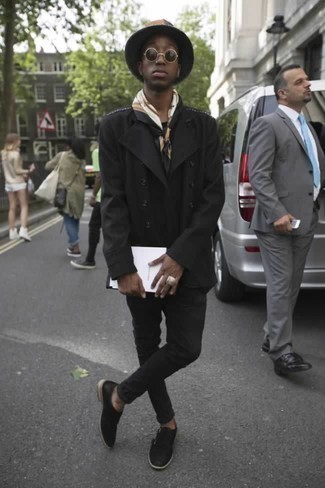 Comment porter un chapeau gris pour un style chic decontractés quand il fait froid