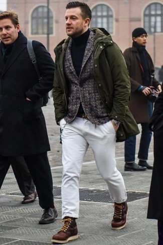Comment porter un blazer à chevrons gris pour un style chic decontractés quand il fait frais