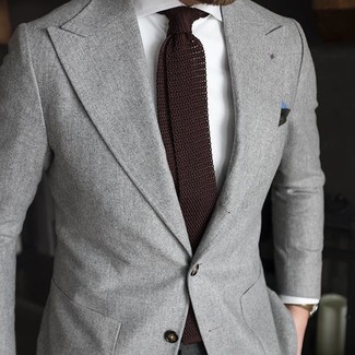 Comment porter une veste grise