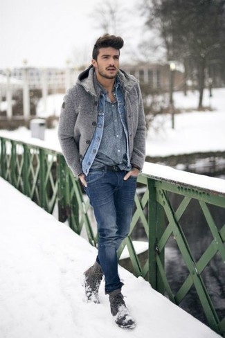 Comment porter un cardigan en tricot gris