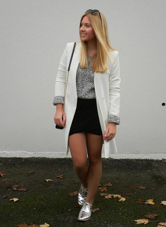 Comment porter des chaussures richelieu en cuir grises