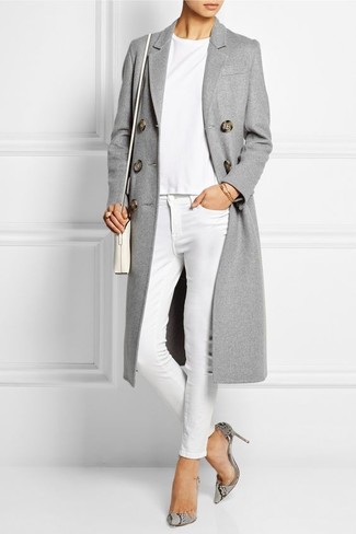 Comment porter des chaussures en cuir grises au printemps