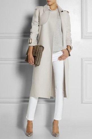 Comment porter des chaussures en cuir grises au printemps