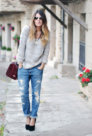 Des escarpins à porter avec un pull surdimensionné gris