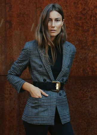 Comment porter un blazer écossais gris