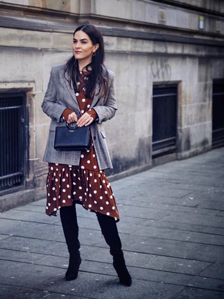 Comment porter un blazer écossais gris