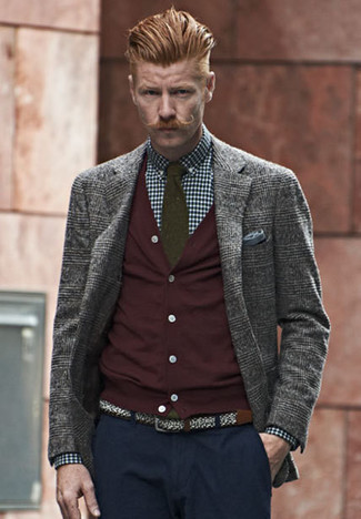 Comment porter un blazer en laine écossais gris
