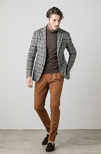 Comment porter un blazer en laine écossais gris à 20 ans