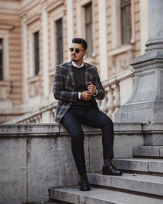 Comment porter un blazer en laine écossais gris à 20 ans