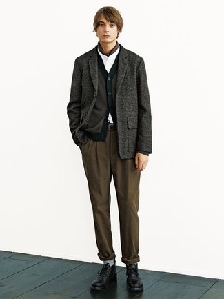 Comment porter un blazer en laine écossais gris à 20 ans