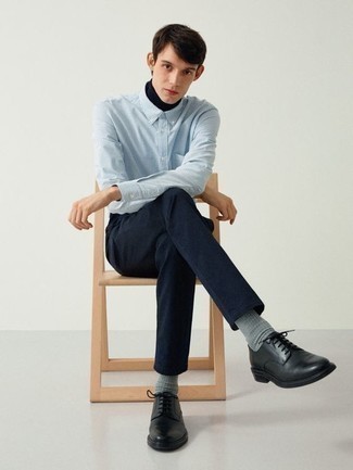 Comment porter des chaussettes grises pour un style chic decontractés à l'adolescence