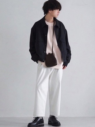 Comment porter des chaussettes grises pour un style chic decontractés à l'adolescence