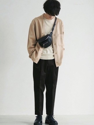 Comment porter des chaussettes grises pour un style chic decontractés à l'adolescence
