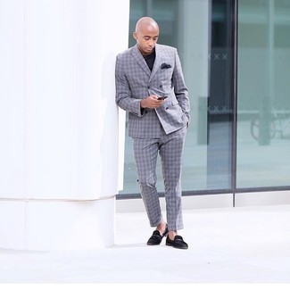 Comment porter un costume gris