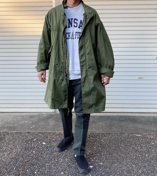 Comment porter un sweat-shirt gris