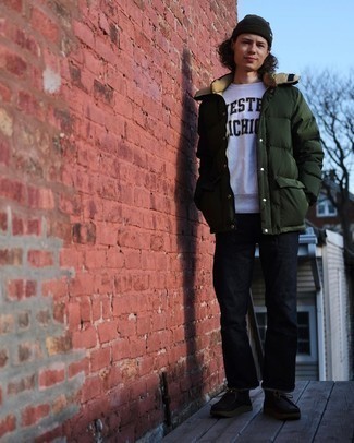Comment porter un sweat-shirt gris