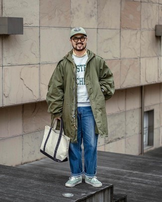 Comment porter un sweat-shirt gris