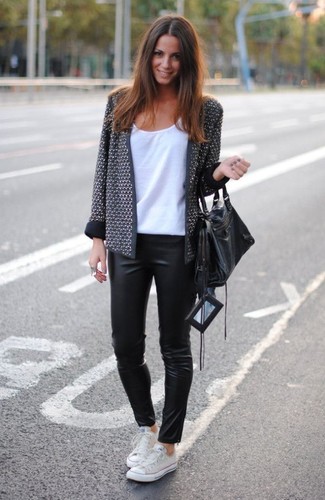 Comment porter une veste en tweed grise