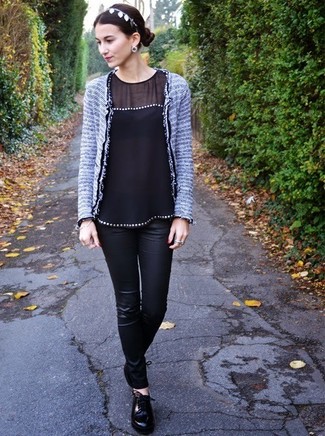 Comment porter une veste en tweed grise
