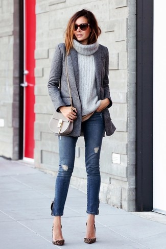 Comment porter un blazer en laine gris