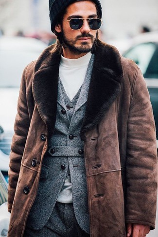 Comment porter un blazer en laine gris en hiver