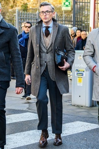 Comment porter un blazer en laine gris en hiver