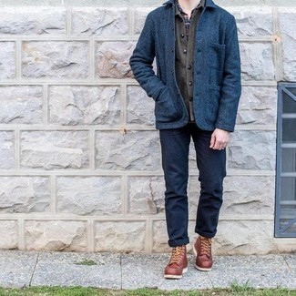 Comment porter une chemise à manches longues en laine grise