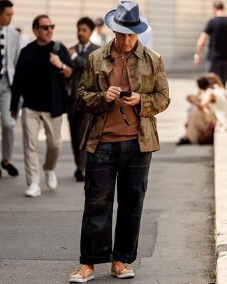 Comment porter un chapeau pour un style decontractés après 40 ans