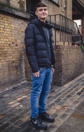 Comment porter un sweat à capuche avec une doudoune