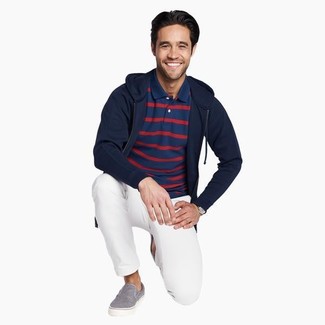 Comment porter un polo à rayures horizontales au printemps