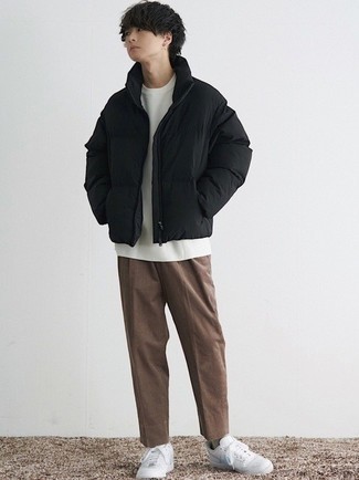 Comment porter une veste quand il fait froid à l'adolescence