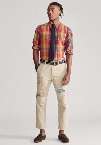 Comment porter un jean à patchwork marron clair