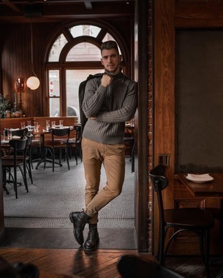 Comment porter un pull en tricot pour un style chic decontractés quand il fait frais