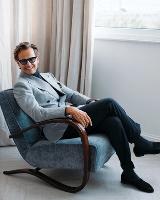 Comment porter un blazer bleu clair au printemps
