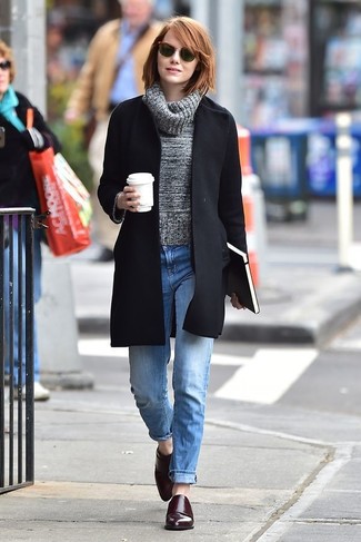 Comment porter un jean boyfriend bleu clair