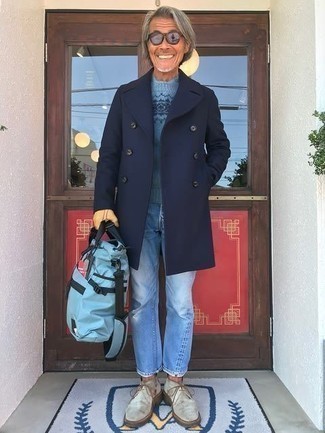Comment porter un sac à dos en toile bleu clair