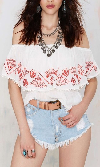 Comment porter un short en denim bleu clair