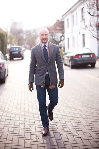 Des chaussures richelieu à porter avec une chemise de ville bleu clair au printemps
