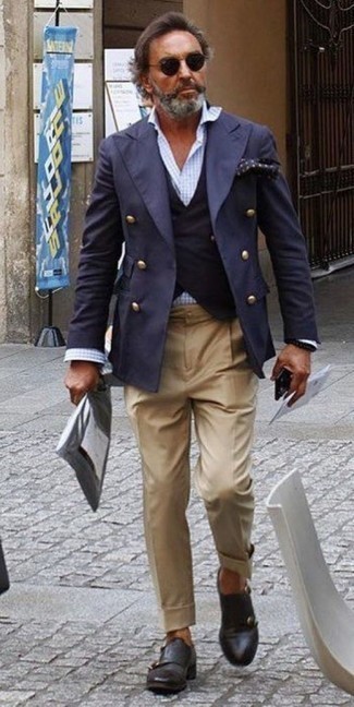 Comment porter une chemise de ville en vichy bleu clair
