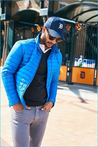 Comment porter une veste bleu clair quand il fait frais