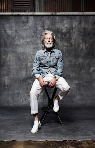 Comment porter une veste bleu clair pour un style chic decontractés au printemps